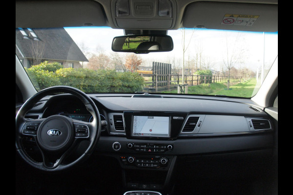 Kia e-Niro ExecutiveLine 64 kWh | Camera | Apple Carplay | Cruise Control | JBL | Leer |