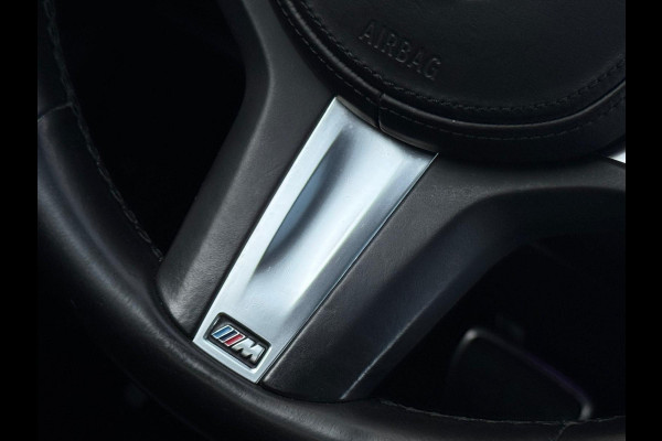 BMW 3 Serie Touring 330e M sport individual, dravitgrau, panoramadak ,laser,elec bedienbare trekhaak, vol opties, nl auto met nap