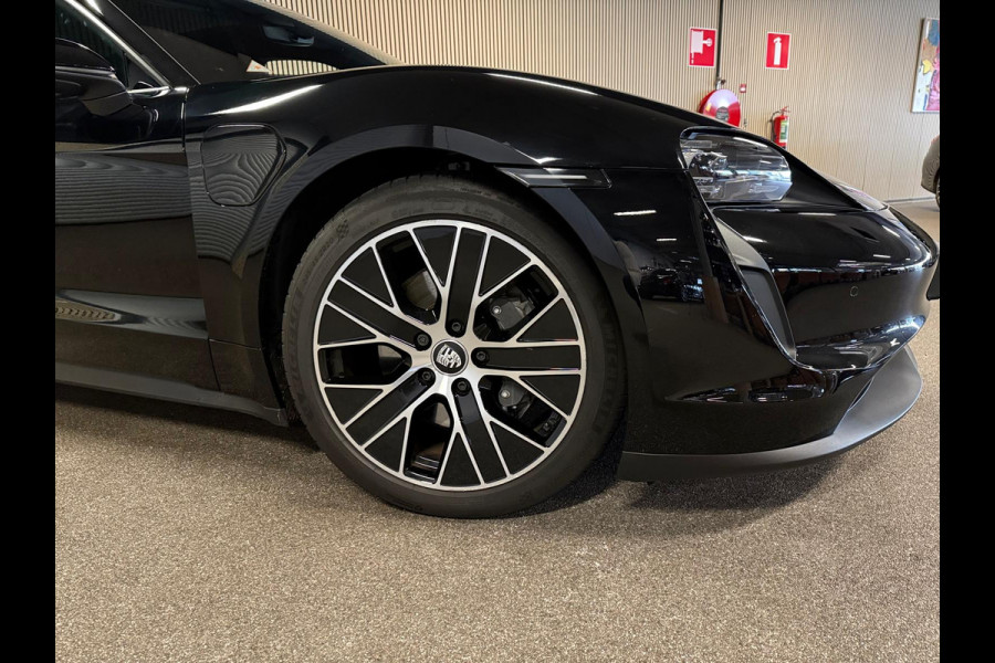 Porsche Taycan 79 kWh 328 PK-SOH 93%-PANORAMA-BIJRIJDER DISPLAY-PASM-CAMERA-ORG. NL