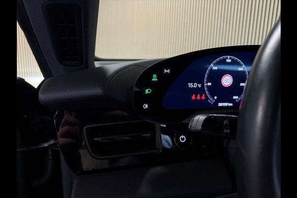 Porsche Taycan 79 kWh 328 PK-SOH 93%-PANORAMA-BIJRIJDER DISPLAY-PASM-CAMERA-ORG. NL