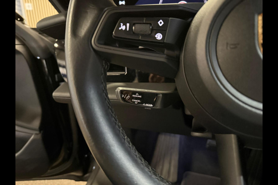 Porsche Taycan 79 kWh 328 PK-SOH 93%-PANORAMA-BIJRIJDER DISPLAY-PASM-CAMERA-ORG. NL