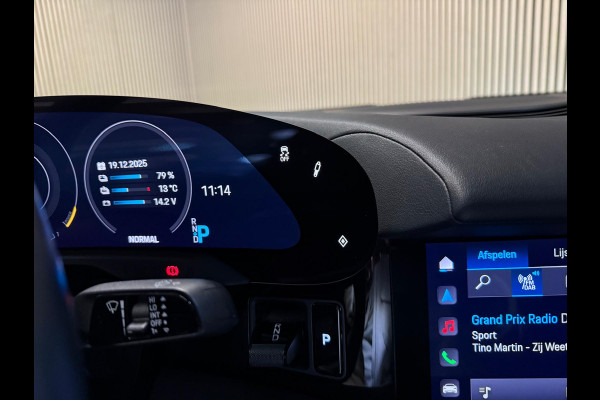 Porsche Taycan 79 kWh 328 PK-SOH 93%-PANORAMA-BIJRIJDER DISPLAY-PASM-CAMERA-ORG. NL