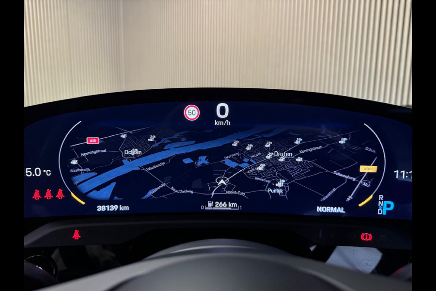 Porsche Taycan 79 kWh 328 PK-SOH 93%-PANORAMA-BIJRIJDER DISPLAY-PASM-CAMERA-ORG. NL