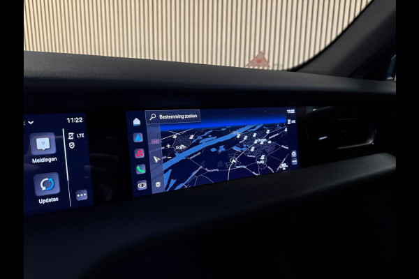 Porsche Taycan 79 kWh 328 PK-SOH 93%-PANORAMA-BIJRIJDER DISPLAY-PASM-CAMERA-ORG. NL