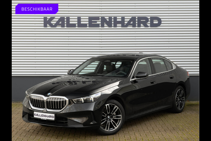 BMW 5 Serie 520i - Sportstoelen - Stoelverwarming - Camera - Driving Assistant