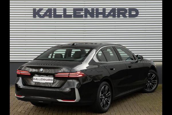 BMW 5 Serie 520i - Sportstoelen - Stoelverwarming - Camera - Driving Assistant
