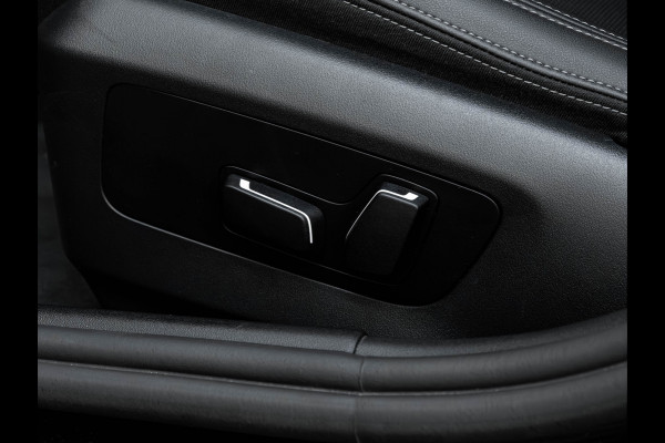 BMW 5 Serie 520i - Sportstoelen - Stoelverwarming - Camera - Driving Assistant