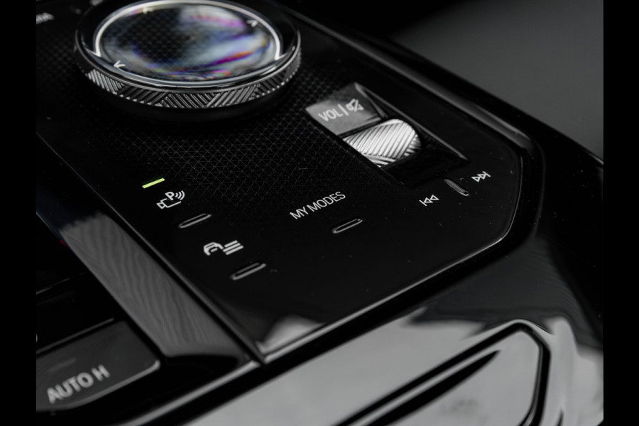 BMW 5 Serie 520i - Sportstoelen - Stoelverwarming - Camera - Driving Assistant