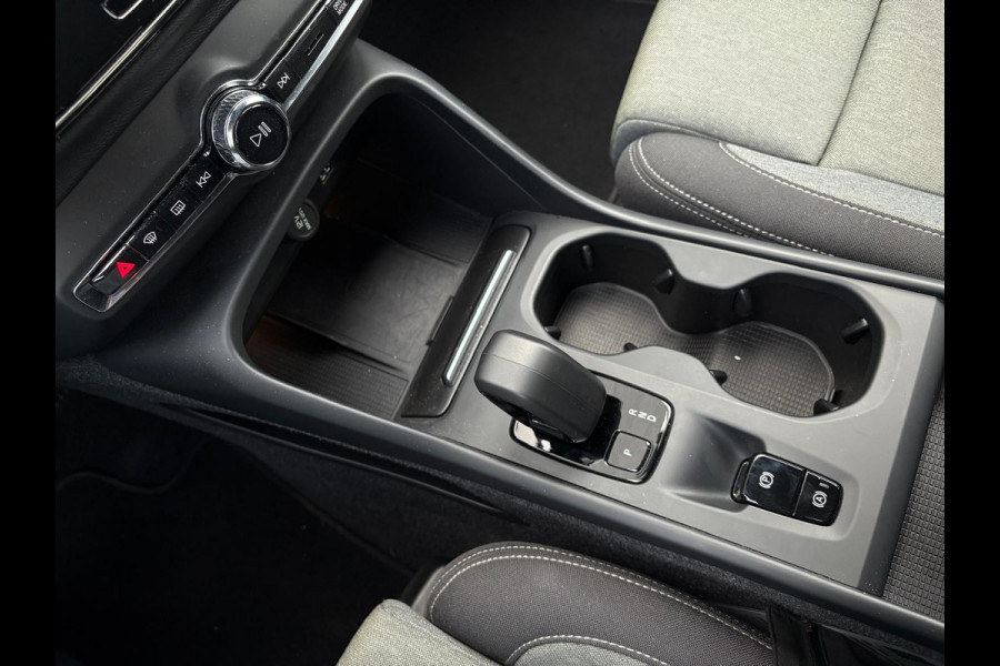 Volvo XC40 T4 Aut. Plug-In Hybrid Plus Bright CruiseControl Parkeercamera 211pk