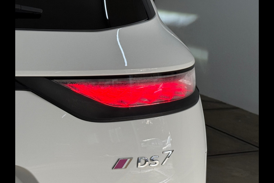 DS 7 Crossback 1.6 PureTech Performance Line | Leder/Alcantara | Trekhaak | Matrix LED | Adaptive Cruise Control