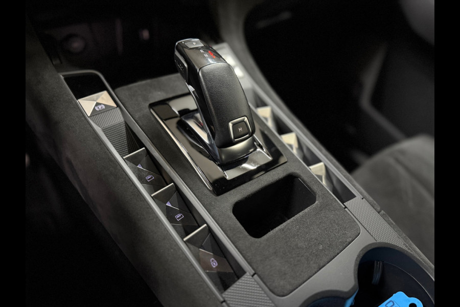 DS 7 Crossback 1.6 PureTech Performance Line | Leder/Alcantara | Trekhaak | Matrix LED | Adaptive Cruise Control