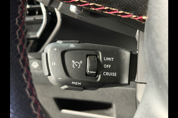 DS 7 Crossback 1.6 PureTech Performance Line | Leder/Alcantara | Trekhaak | Matrix LED | Adaptive Cruise Control