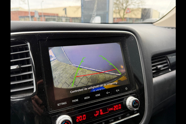 Mitsubishi Outlander BWJ 2021 | 2.4 225PK PHEV Pure | CLIMA | NAVI | STOELVERW | LEDER | CAMERA A | CARPLAY |