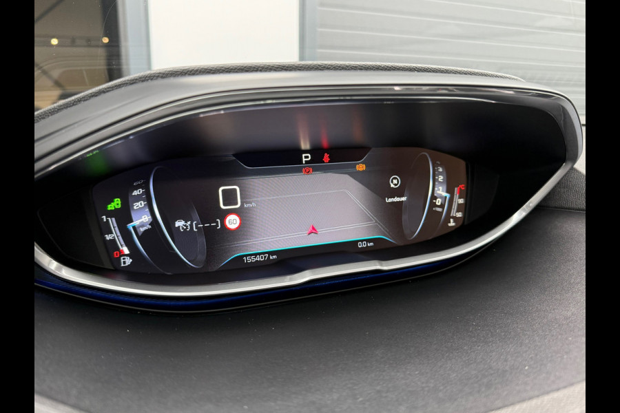 Peugeot 5008 1.6 e-THP GT-Line Pano / Navi / Dealer Onderhouden / Camera /