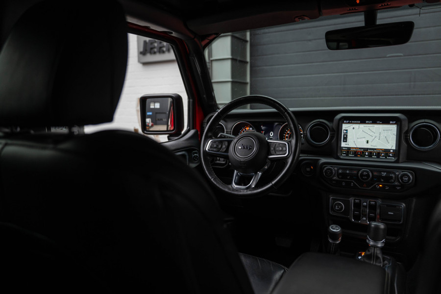 Jeep Wrangler Unlimited 2.0T - Method velgen 20" - Liftkit - Dakrek - stalen V&A bumper