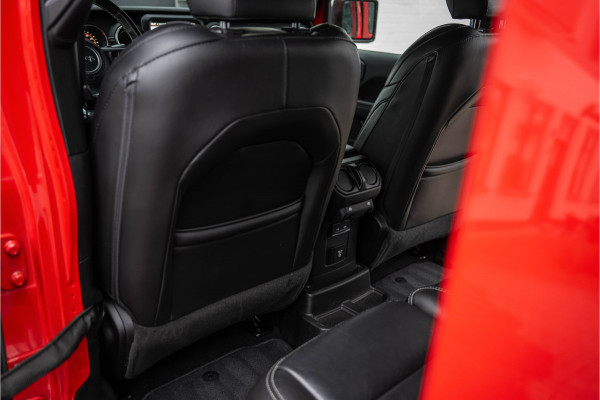 Jeep Wrangler Unlimited 2.0T - Method velgen 20" - Liftkit - Dakrek - stalen V&A bumper