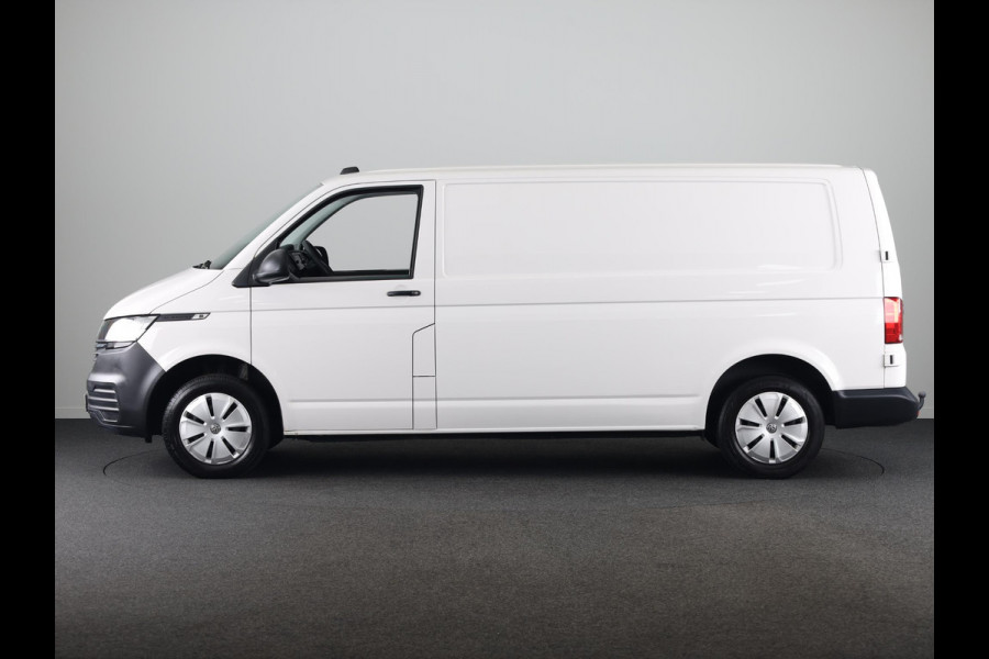 Volkswagen Transporter 2.0 TDI L2H1 28 Economy Business 110 PK | Navigatie via app | parkeersensoren | Cruise control |
