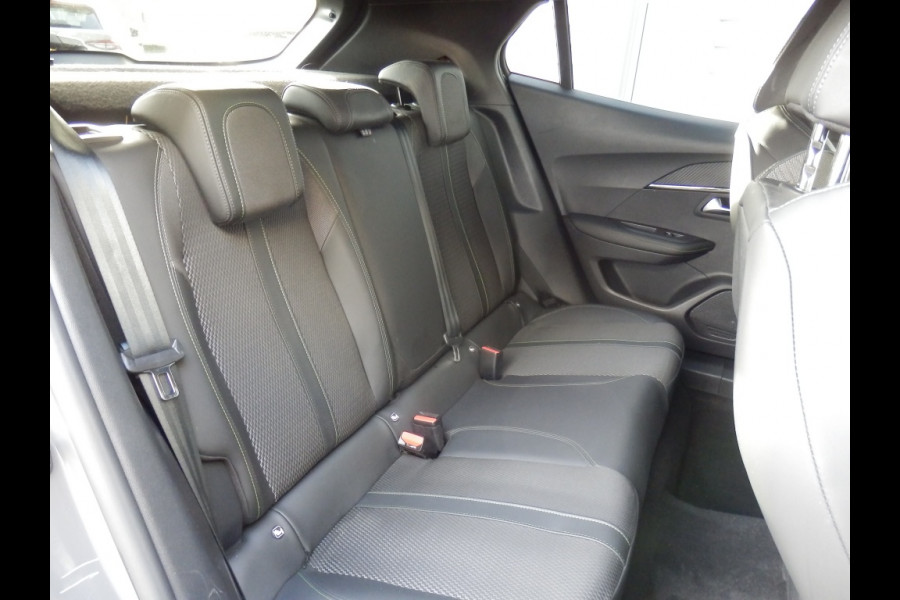 Peugeot 2008 1.2 130PK Automaat | GT-line | 360 camera | Full options |