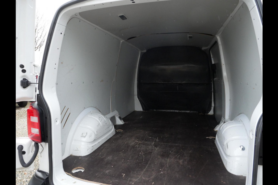 Volkswagen Transporter 2.0 TDI 150PK, L2H1, Airco