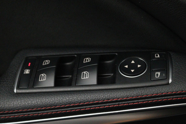 Mercedes-Benz CLA-Klasse Shooting Brake 180 Business Solution AMG (ACHTERUITRIJCAMERA, NAVIGATIE, PARKEERSENSOREN)