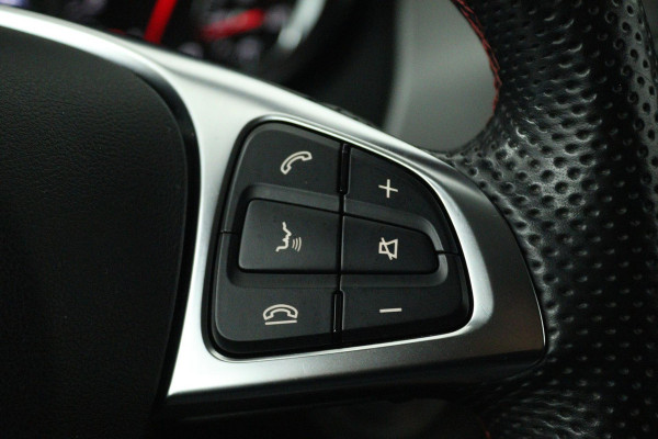 Mercedes-Benz CLA-Klasse Shooting Brake 180 Business Solution AMG (ACHTERUITRIJCAMERA, NAVIGATIE, PARKEERSENSOREN)