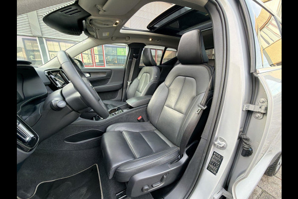 Volvo XC40 1.5 T5 261PK Plug-in hybrid Ultimate Bright SOH 99% | Skyroof | HK audio | A-Camera | Climate Pack | Pilot- Park Assist