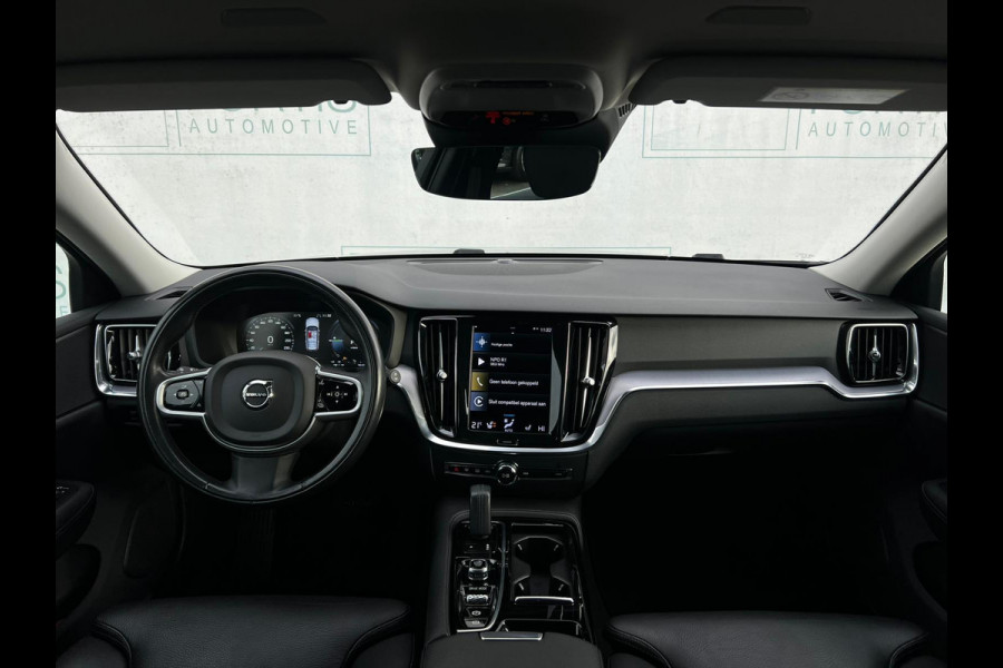 Volvo V60 2.0 T6 Recharge AWD Business Pro NL-AUTO | LEDER | CAMERA | STUURWIEL VERW | STOELVERW |