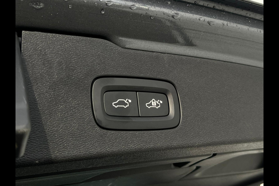 Volvo V60 2.0 T6 Recharge AWD Business Pro NL-AUTO | LEDER | CAMERA | STUURWIEL VERW | STOELVERW |