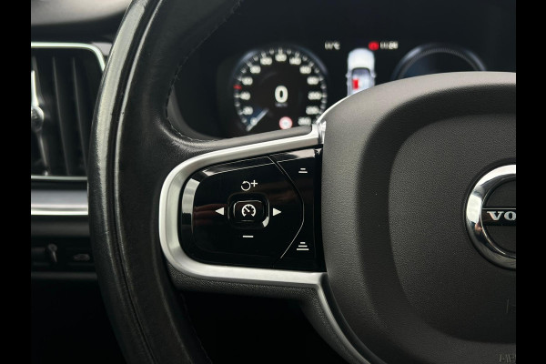 Volvo V60 2.0 T6 Recharge AWD Business Pro NL-AUTO | LEDER | CAMERA | STUURWIEL VERW | STOELVERW |