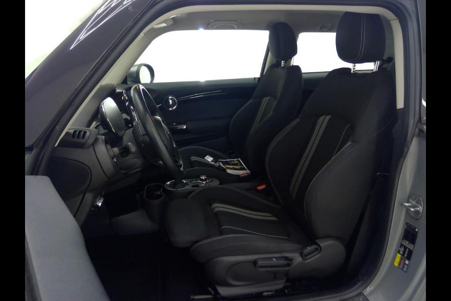 MINI Mini Electric Basic 33 kWh Navigatie Cruise Control Full Led Virtual Cockpit Lichtmetalen velgen Airco