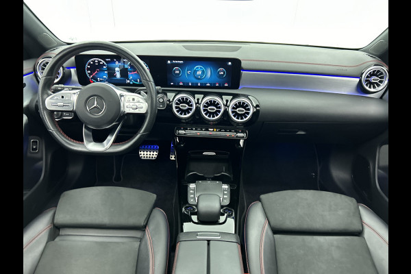 Mercedes-Benz CLA-Klasse Shooting Brake 200 Business Solution AMG (SFEERVERLICHTING, ELEKT. STOELEN, PANORAMADAK, 1e EIGENAAR)