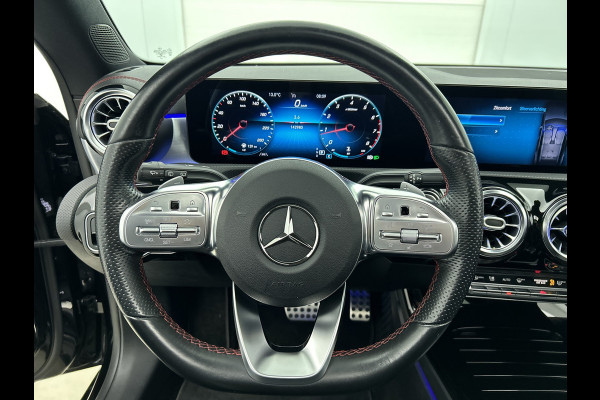Mercedes-Benz CLA-Klasse Shooting Brake 200 Business Solution AMG (SFEERVERLICHTING, ELEKT. STOELEN, PANORAMADAK, 1e EIGENAAR)