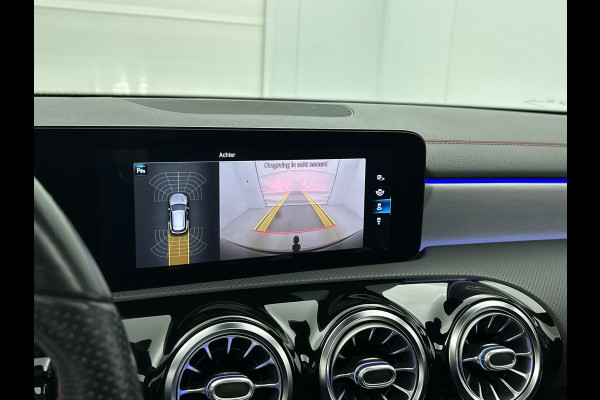 Mercedes-Benz CLA-Klasse Shooting Brake 200 Business Solution AMG (SFEERVERLICHTING, ELEKT. STOELEN, PANORAMADAK, 1e EIGENAAR)