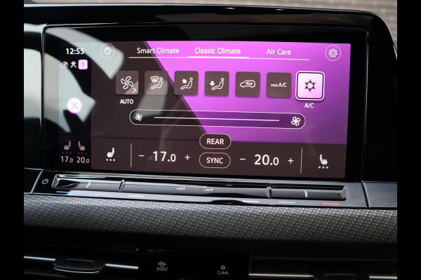 Volkswagen Golf 2.0 TSI R 4Motion / DCC / HarmanKardon / 100% Historie / Panoramadak / LED / 19 Inch / Head-Up Display / Sportstoelen / Stoelverwarming / Stuurwiel Verwarmd / Dodehoek Detectie