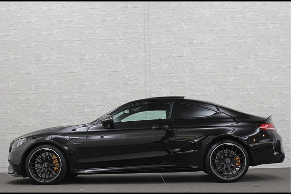 Mercedes-Benz C-Klasse Coupé 63 S AMG | Keramisch | Schaalstoelen | AMG Driver's Package | Aero-Pakket | Panorama | Burmester | Multi-Beam LED | Memory | ACC | Rij-Assistentie Pakket | Keyless-Go | Sfeerverlichting | Carplay |