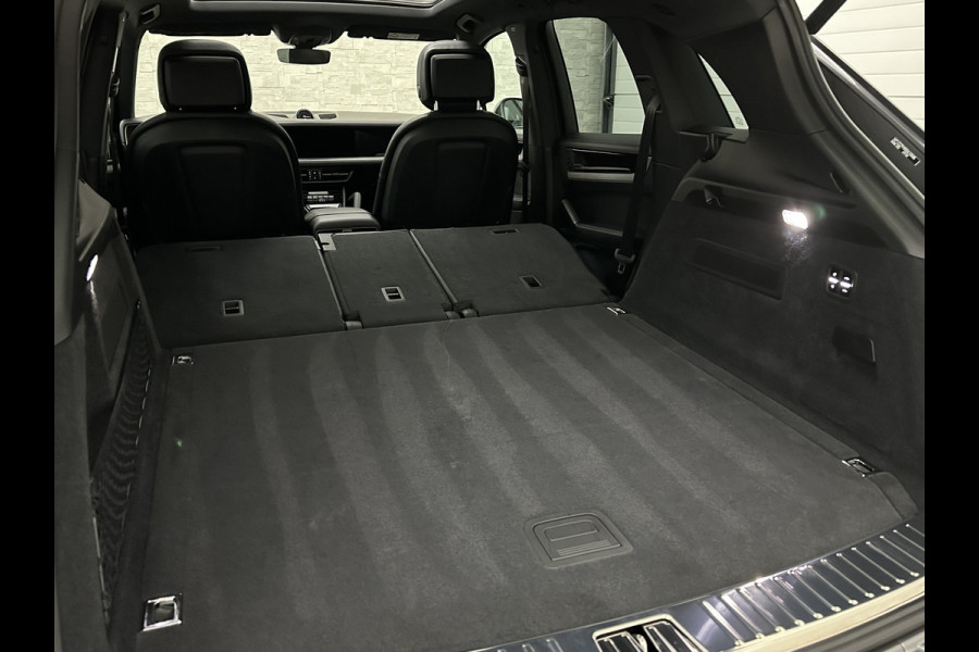 Porsche Cayenne 3.0 E-Hybrid | 360 Camera | ACC | Sport-Design | Panorama | Soft-Close | Nachtzicht | Stoelventilatie | BOSE | Sport-Chrono | Luchtvering | Trekhaak | Stoelverwarming V+A  | Sport-Uitlaat | Matrix-LED | 22'' | Keyless-Entry | Stuurverwarming | Comfortstoelen | Memory | Carplay |