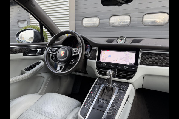 Porsche Macan 3.0 S Sport Chrono | Panoramadak | Camera | Luchtvering | Carbon | GPAYAUDIO | DAB |