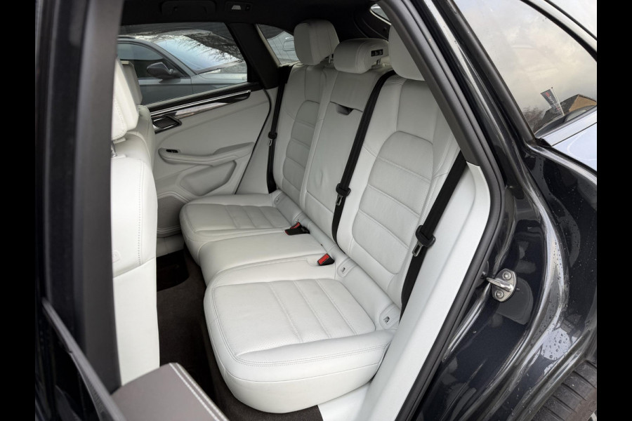 Porsche Macan 3.0 S Sport Chrono | Panoramadak | Camera | Luchtvering | Carbon | GPAYAUDIO | DAB |