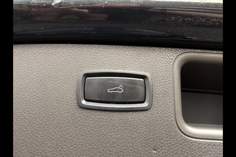 Porsche Macan 3.0 S Sport Chrono | Panoramadak | Camera | Luchtvering | Carbon | GPAYAUDIO | DAB |