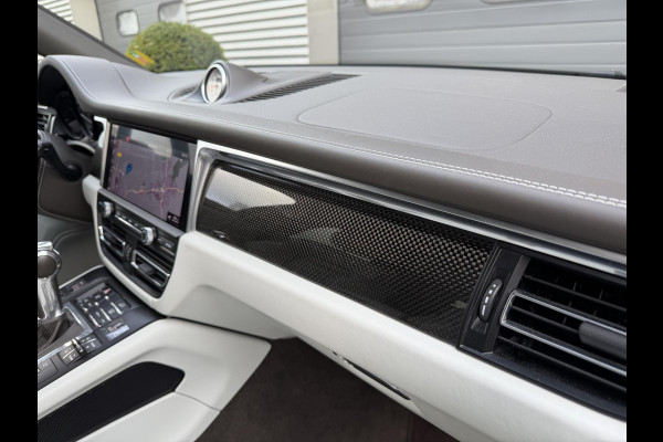Porsche Macan 3.0 S Sport Chrono | Panoramadak | Camera | Luchtvering | Carbon | GPAYAUDIO | DAB |
