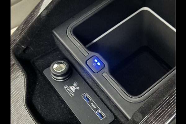 Land Rover Range Rover 2.0 P400e Autobiography | Dealer Onderhouden | Nieuw Accu-Pakket | Panorama | ACC | 360 Camera | Massage | Stoelventilatie V+A | ISO-Glas | Meridian-Sound | Memory Achter | Alcantara Hemelbekleding | Elektrische Achter-Stoelen | Stoelverwarming V+A | 4-Zone Clima | Keyless-Entry | Luchtvering |