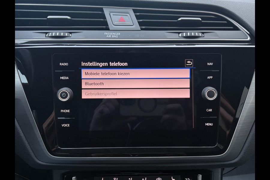 Volkswagen Touran 1.4 TSI Highline Aut.|7P Navi Clima Acc Stoelverw. Apple Carplay & Android Auto 1e Eigenaar DealerOH