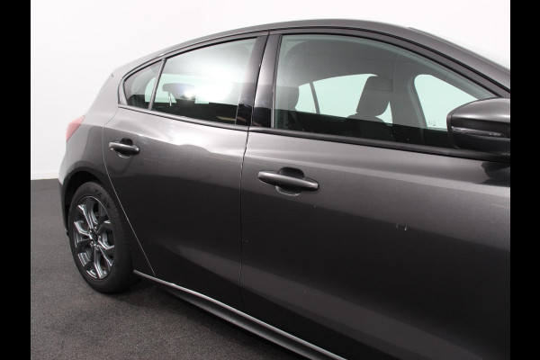 Ford Focus 1.0 Focus 125 PK HB ST-Line Automaat Navigatie Climate control cruise control Carplay LM velgen Parkeersensoren Led Matrix koplampen