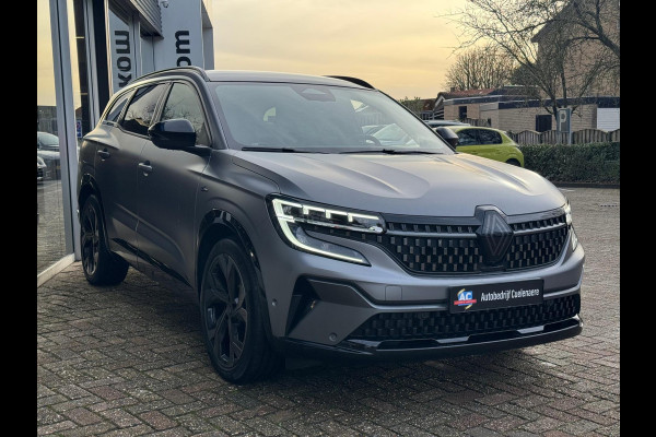 Renault Espace E-Tech full hybrid 200 esprit Alpine 7pers. Pano / 360 Cam / Mat Grijs / 4 Control / Pano / Elektr bed. Aklep