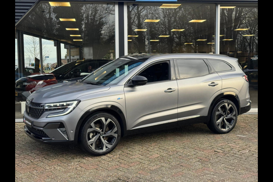Renault Espace E-Tech full hybrid 200 esprit Alpine 7pers. Pano / 360 Cam / Mat Grijs / 4 Control / Pano / Elektr bed. Aklep