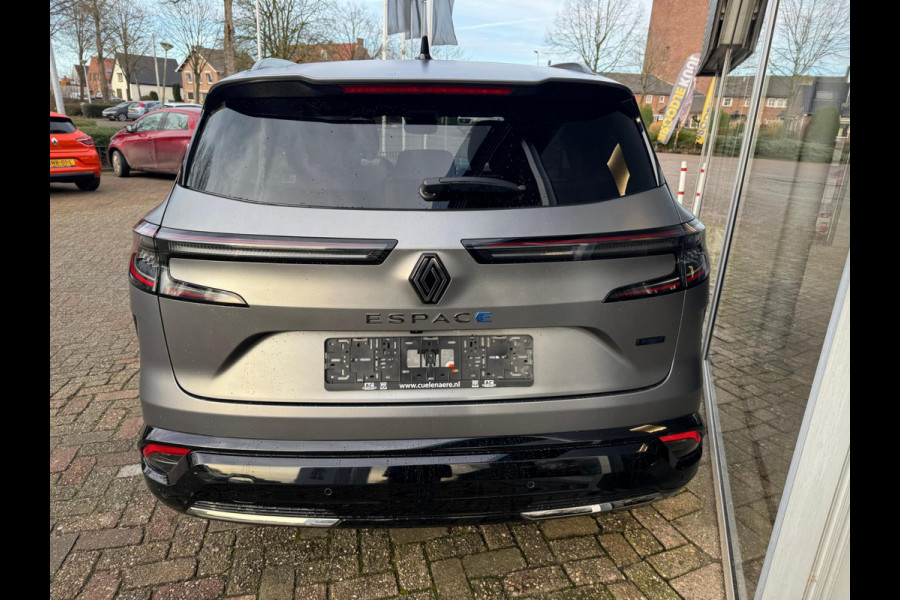Renault Espace E-Tech full hybrid 200 esprit Alpine 7pers. Pano / 360 Cam / Mat Grijs / 4 Control / Pano / Elektr bed. Aklep
