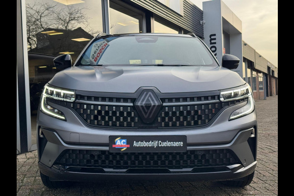 Renault Espace E-Tech full hybrid 200 esprit Alpine 7pers. Pano / 360 Cam / Mat Grijs / 4 Control / Pano / Elektr bed. Aklep