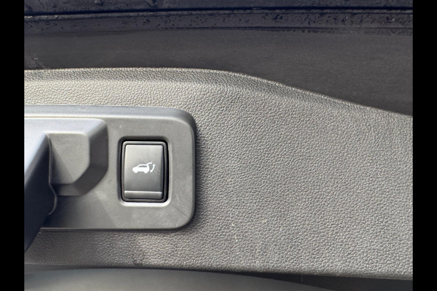 Renault Espace E-Tech full hybrid 200 esprit Alpine 7pers. Pano / 360 Cam / Mat Grijs / 4 Control / Pano / Elektr bed. Aklep