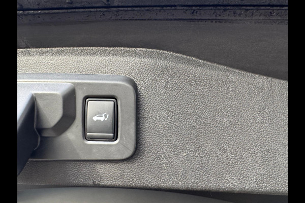 Renault Espace E-Tech full hybrid 200 esprit Alpine 7pers. Pano / 360 Cam / Mat Grijs / 4 Control / Pano / Elektr bed. Aklep