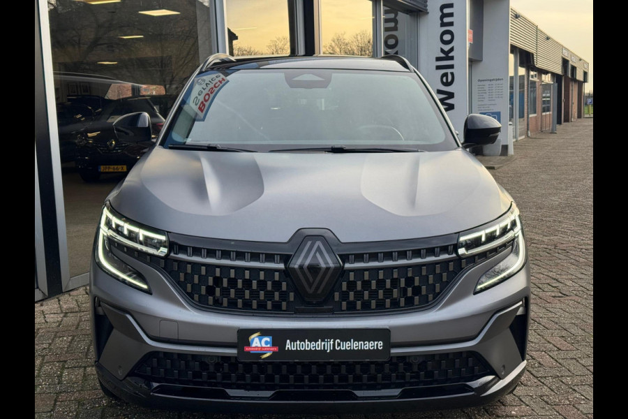 Renault Espace E-Tech full hybrid 200 esprit Alpine 7pers. Pano / 360 Cam / Mat Grijs / 4 Control / Pano / Elektr bed. Aklep